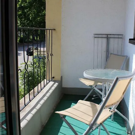 Haus Zwischen See Und Wald -